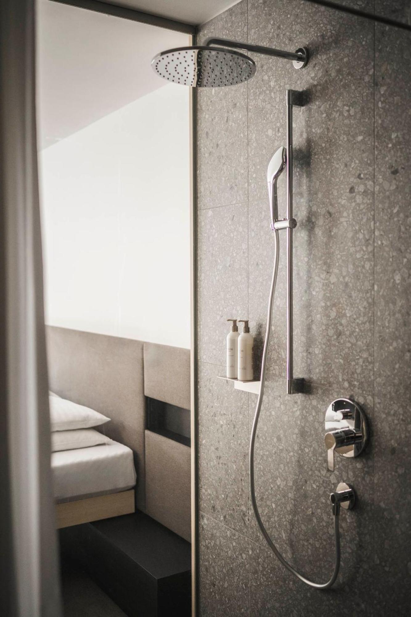 Alphof Hotel