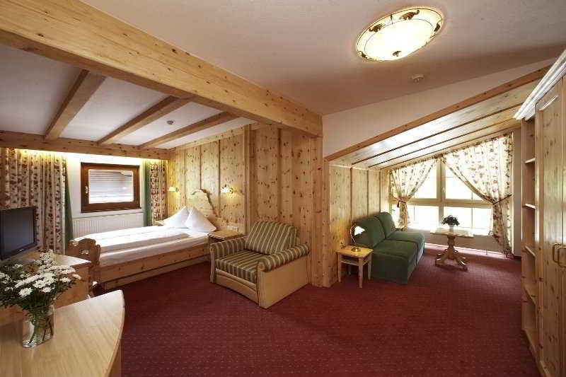 Hotel Alphof 4*